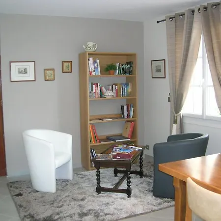 Chambres D'hotes Vignoble Ocean Bed & Breakfast La Brede
